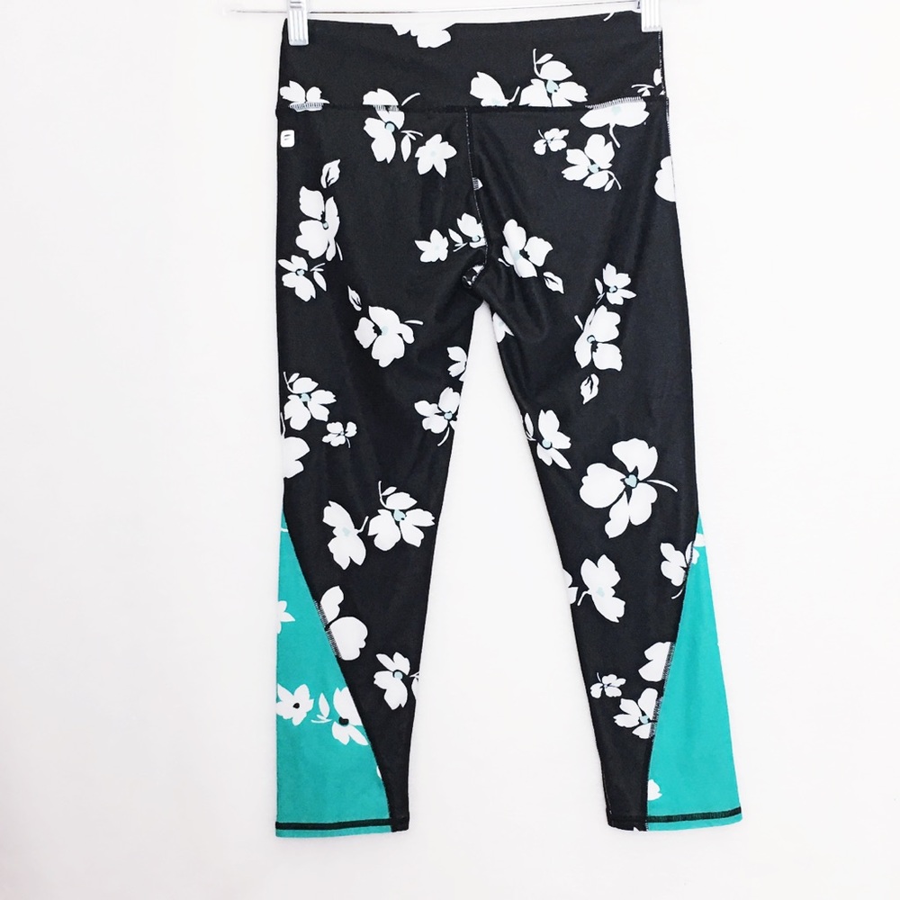 Fabletics Tuberose Capri Black Jazmine Print XXS - Picture 6 of 8